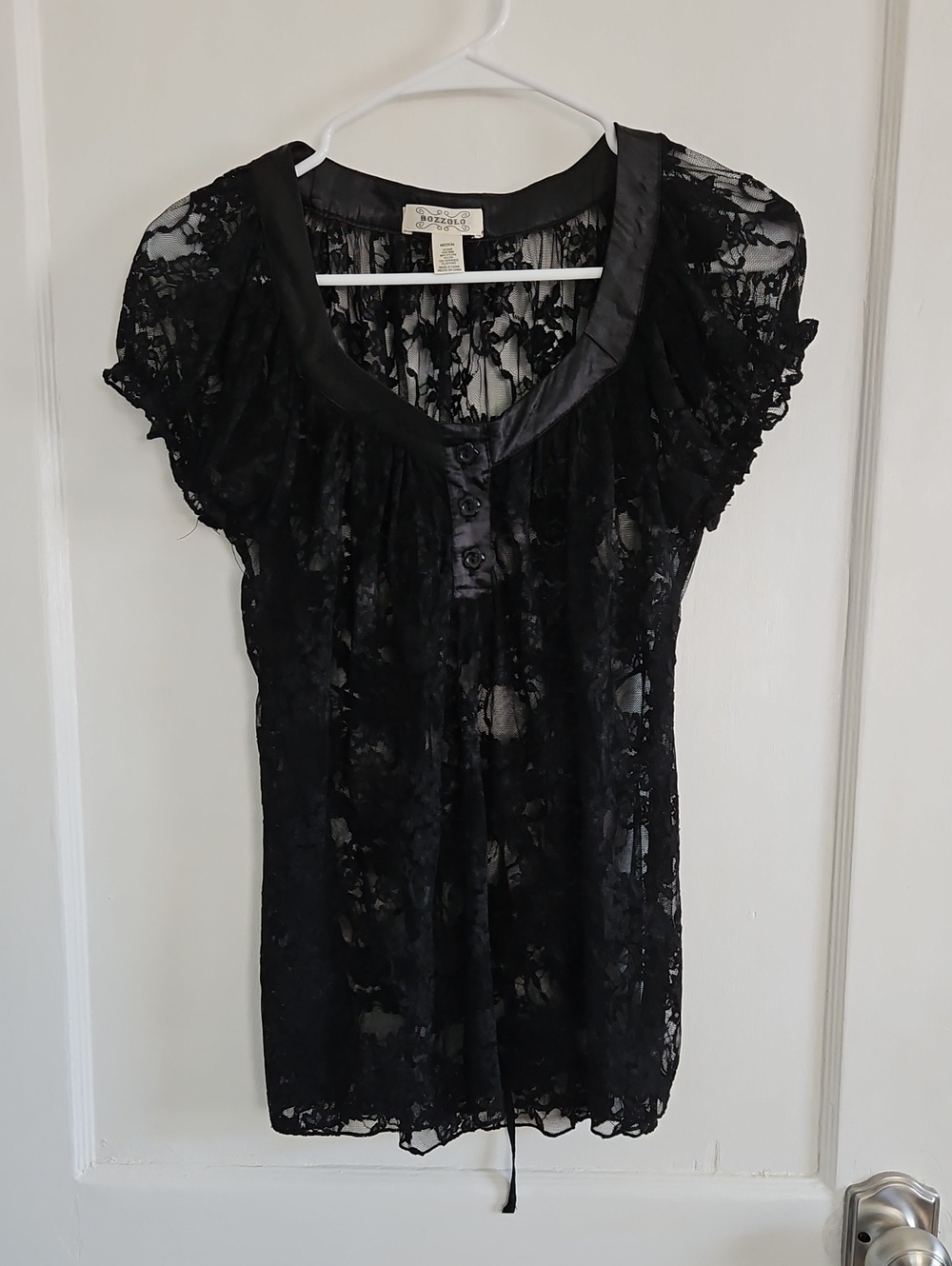 Bozzolo Black Lace Short-Sleeve Blouse